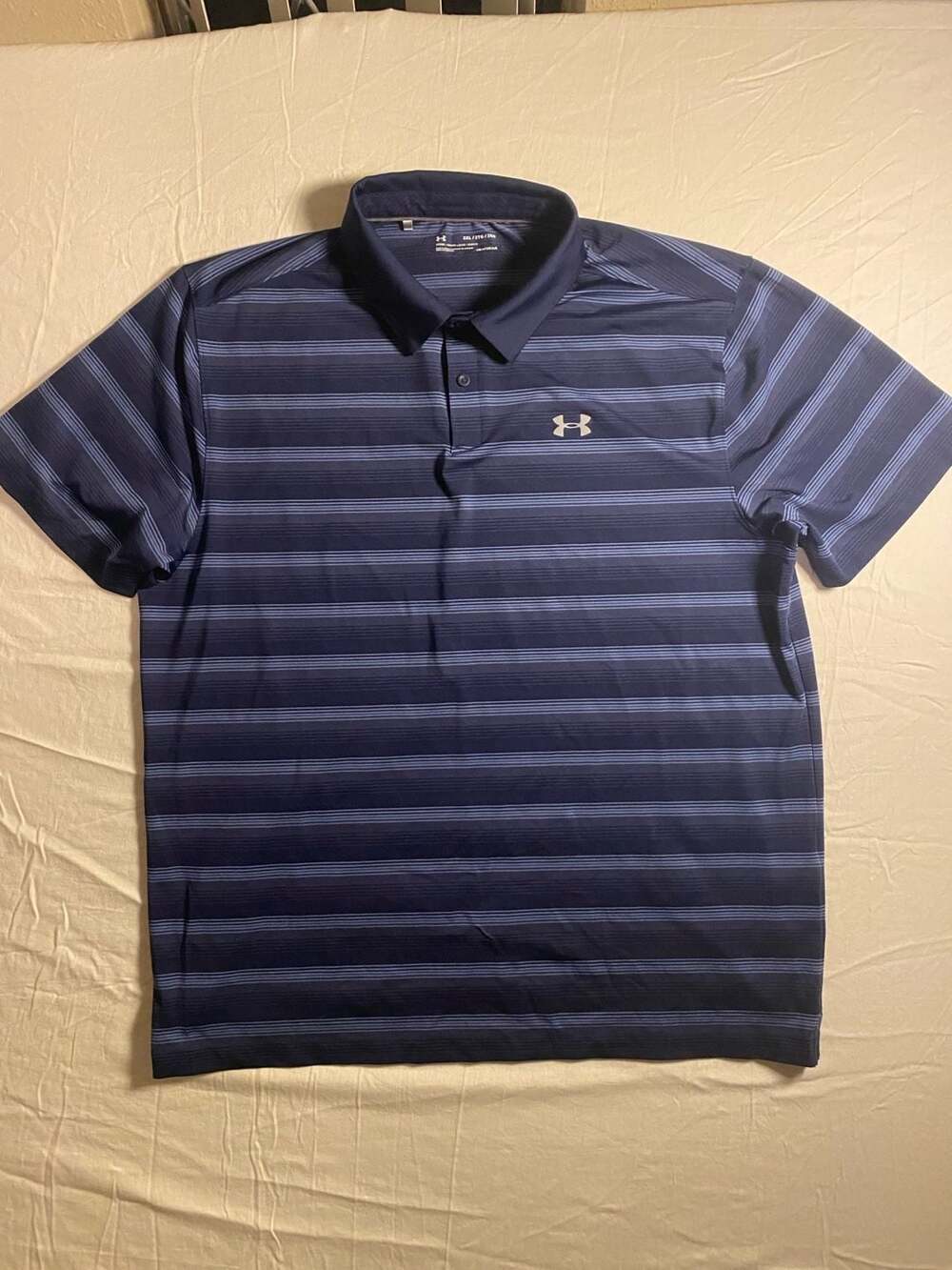 Under Armour HeatGear Loose Fit Blue Striped Golf Polo Shirt Men's 2XL. (1007)